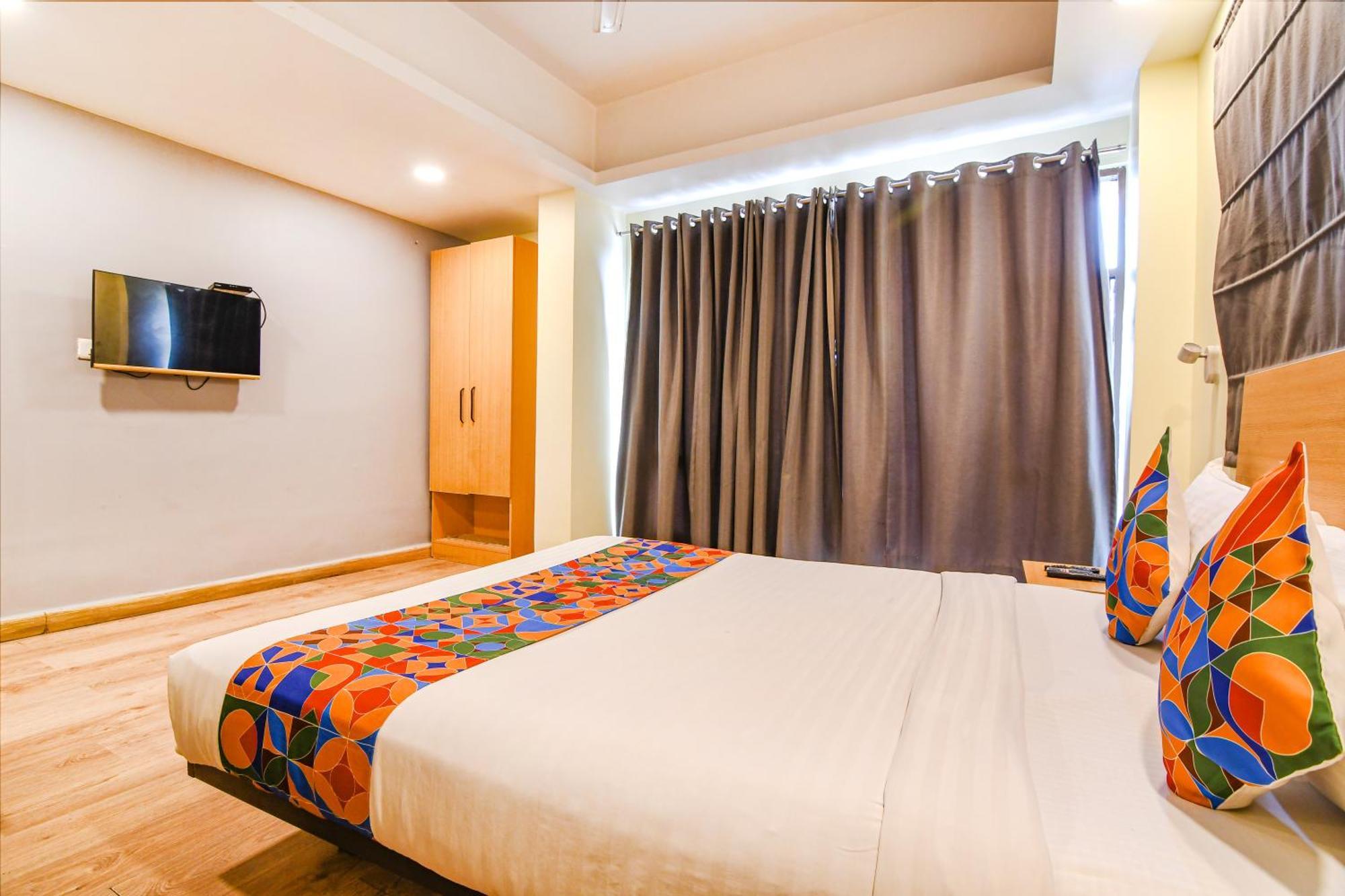 Super Townhouse Suncitel Near Kolkata Airport Hotel Dum Dum Exterior photo